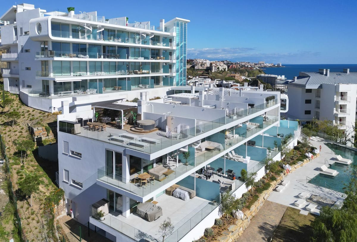 2 bedroom Apartment For Sale