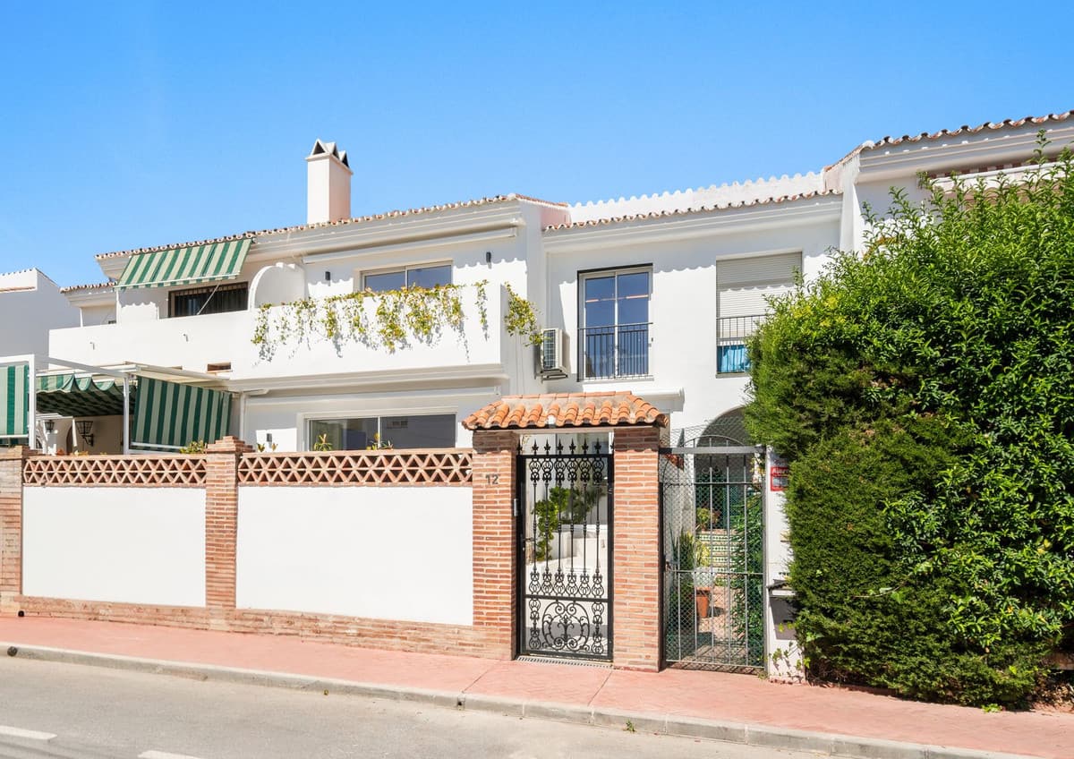 4 bedroom Villa For Sale