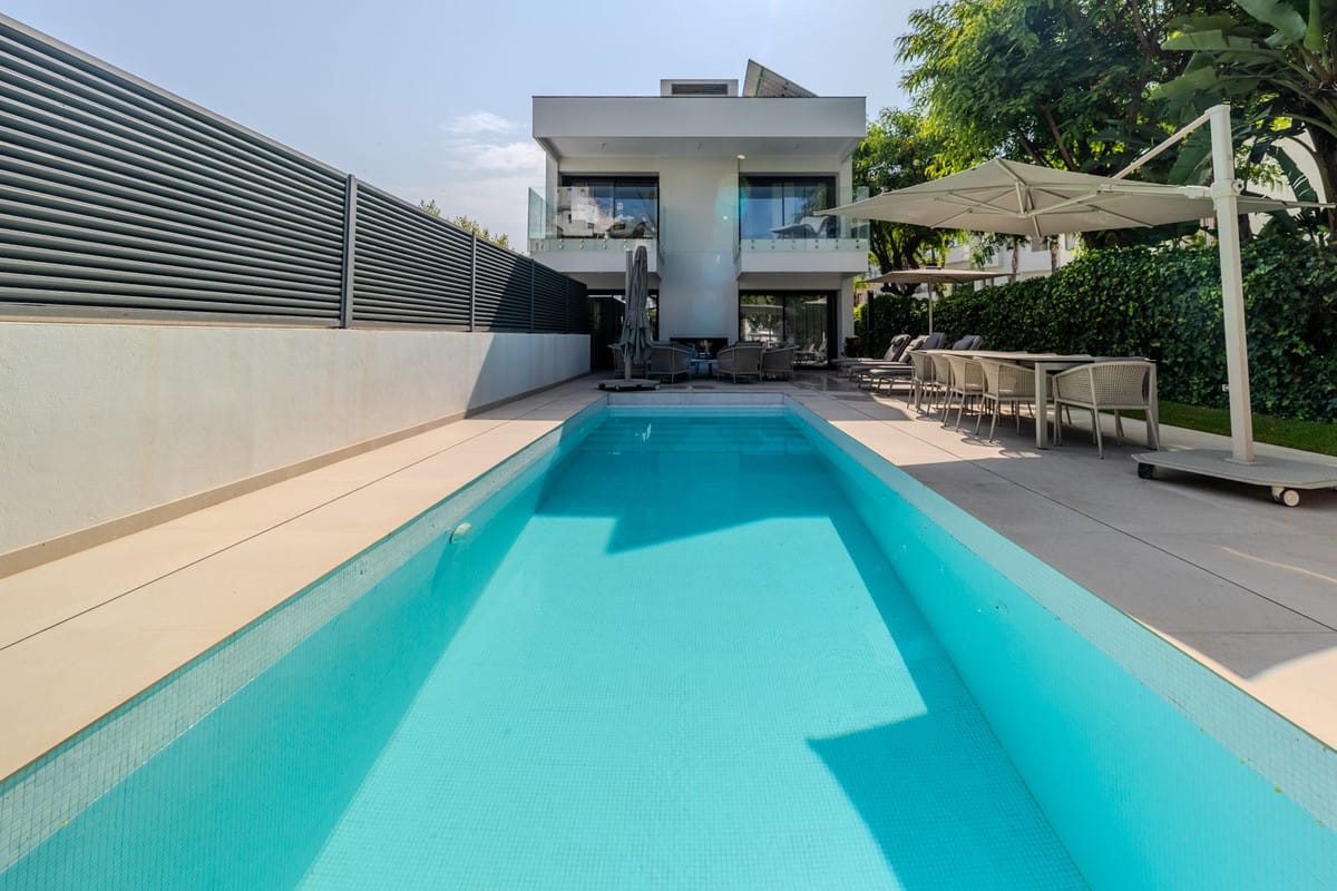 4 bedroom Villa For Sale
