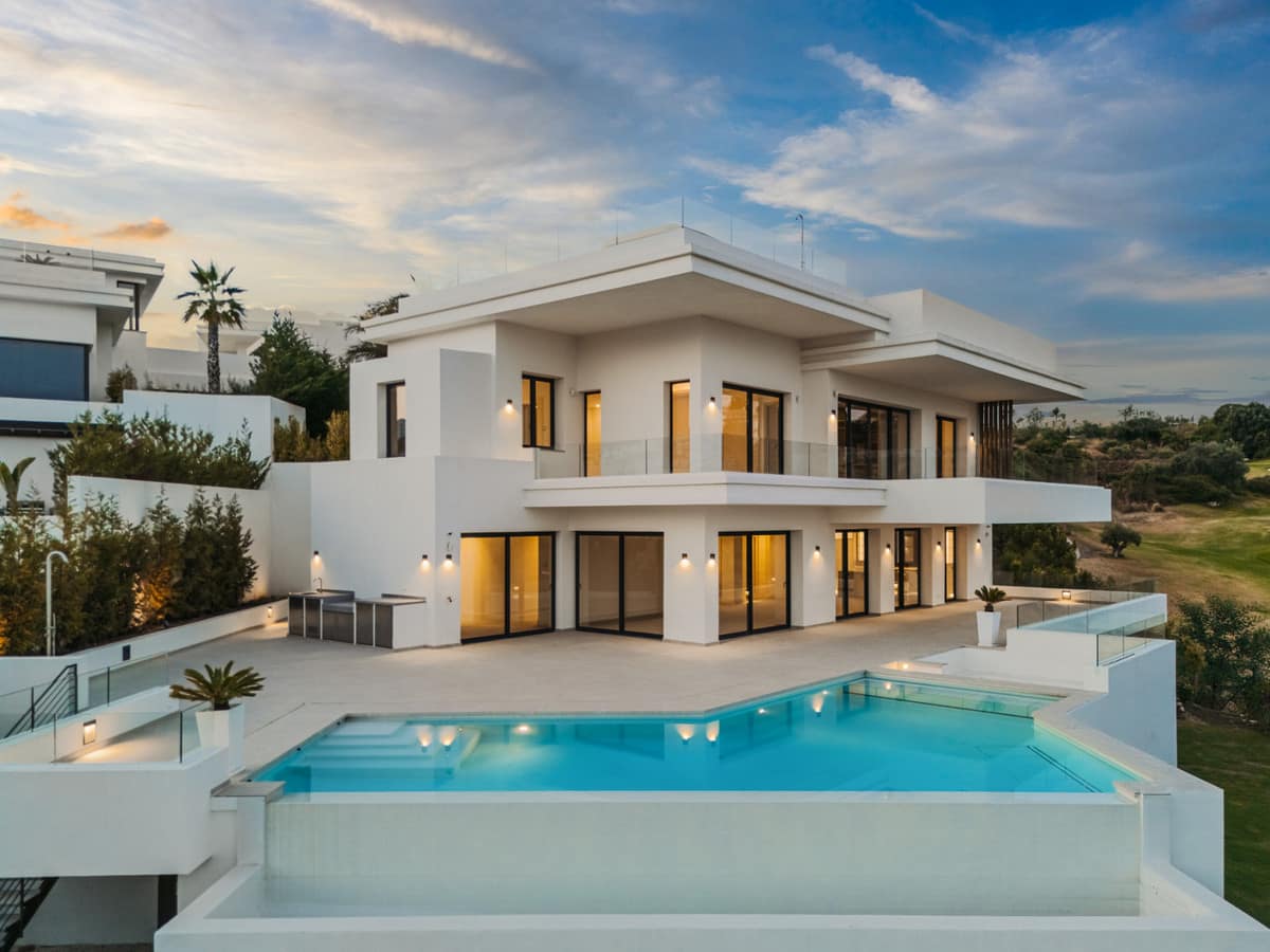4 bedroom Villa For Sale