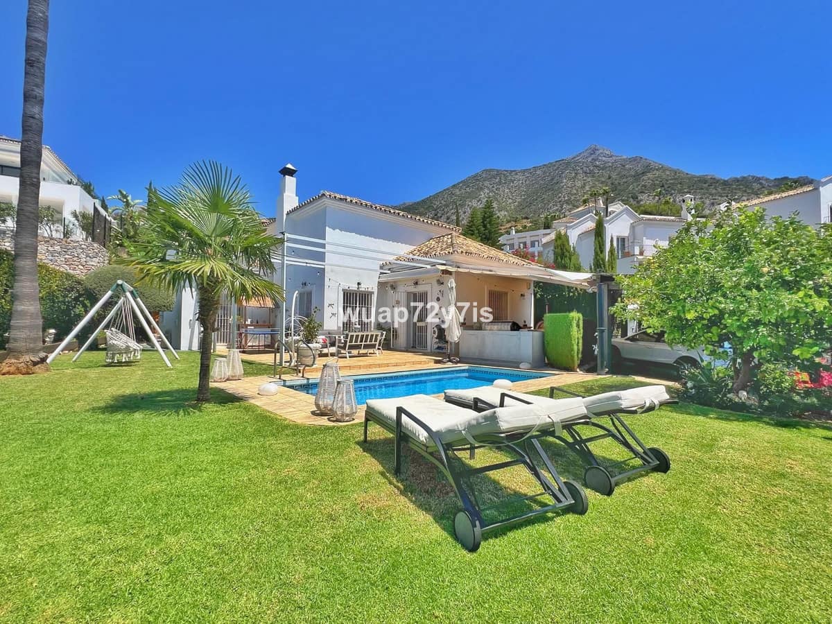 4 bedroom Villa For Sale