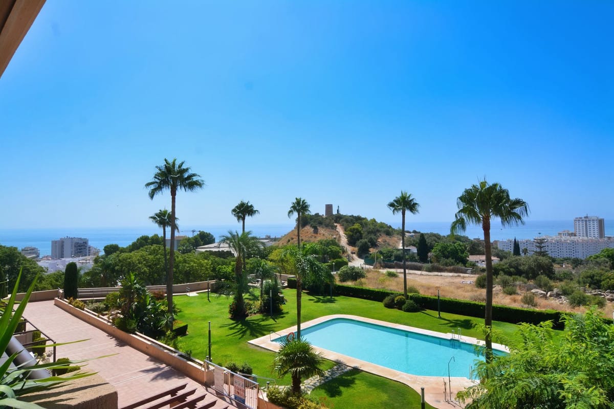4 bedroom Apartment For Sale