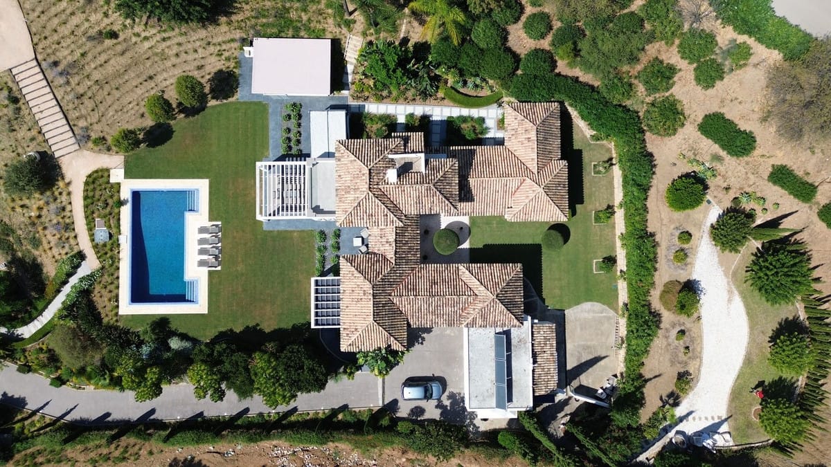 4 bedroom Villa For Sale