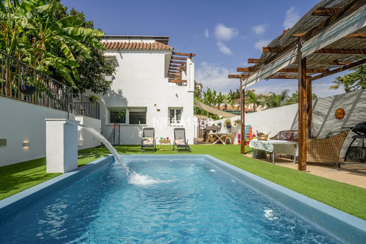 3 bedroom Villa For Sale