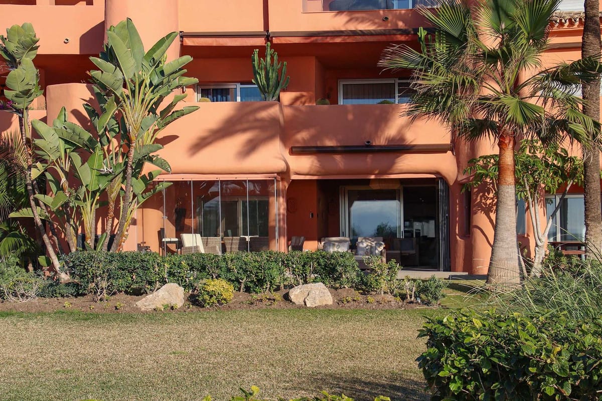 4 bedroom Apartment For Sale