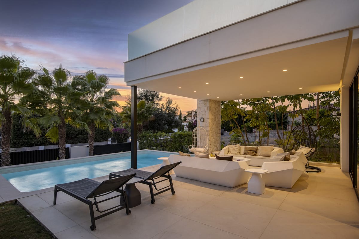 6 bedroom Villa For Sale