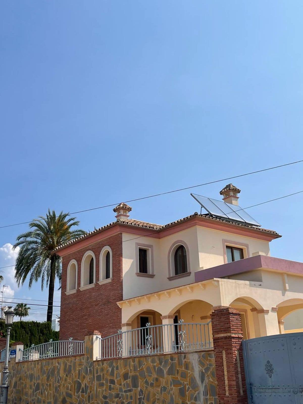 4 bedroom Villa For Sale