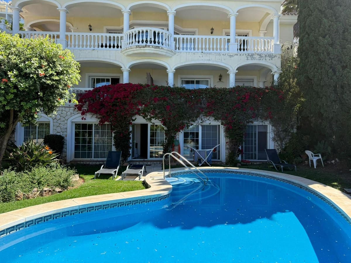 1 Villa For Sale