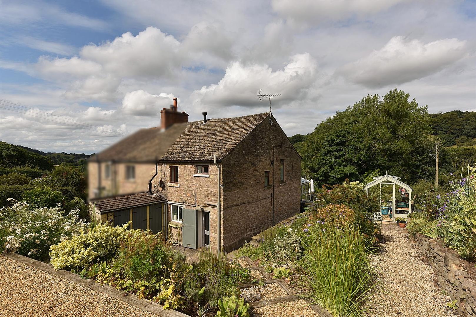 3 bedroom Cottage For Sale