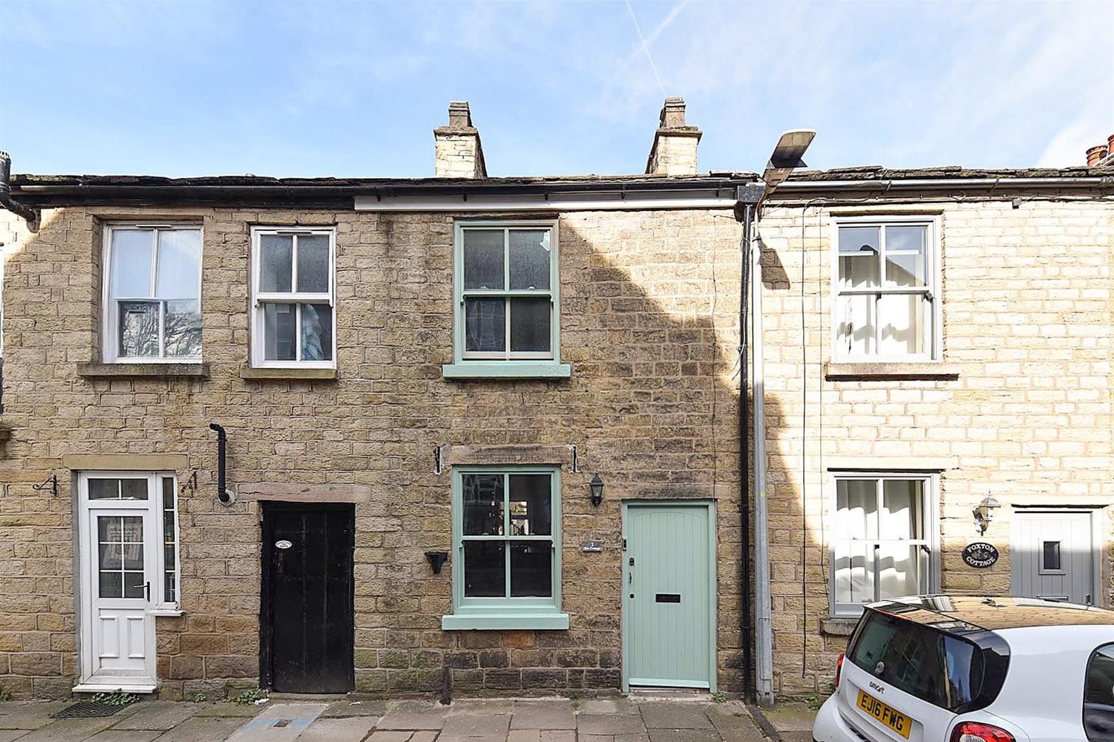 2 bedroom Property For Sale