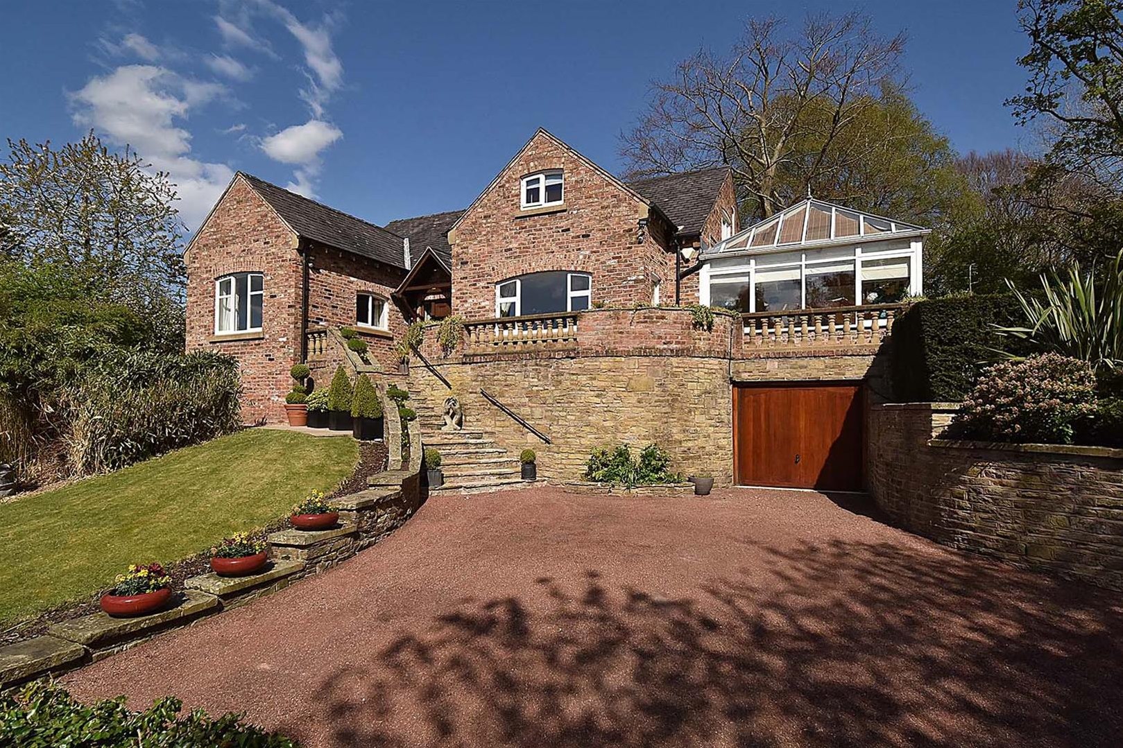 4 bedroom Detached house To Let