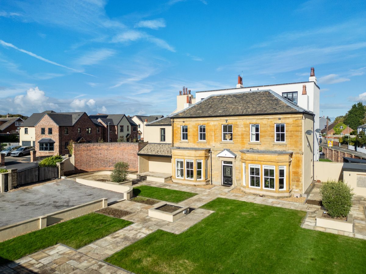 3 bedroom Property For Sale
