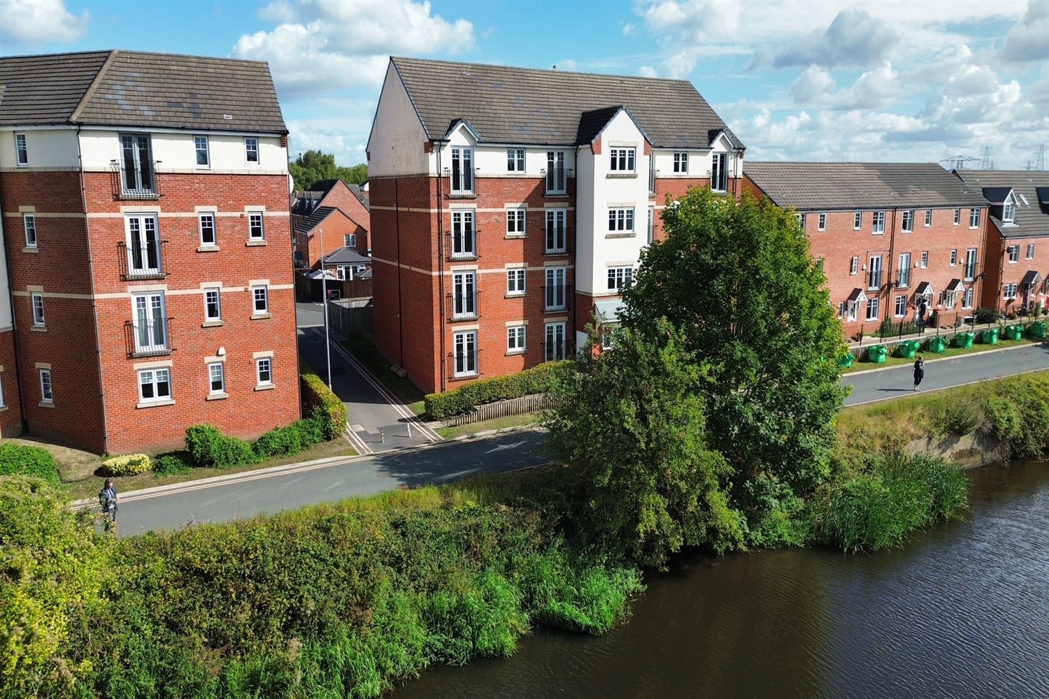 2 bedroom Apartment Under Offer