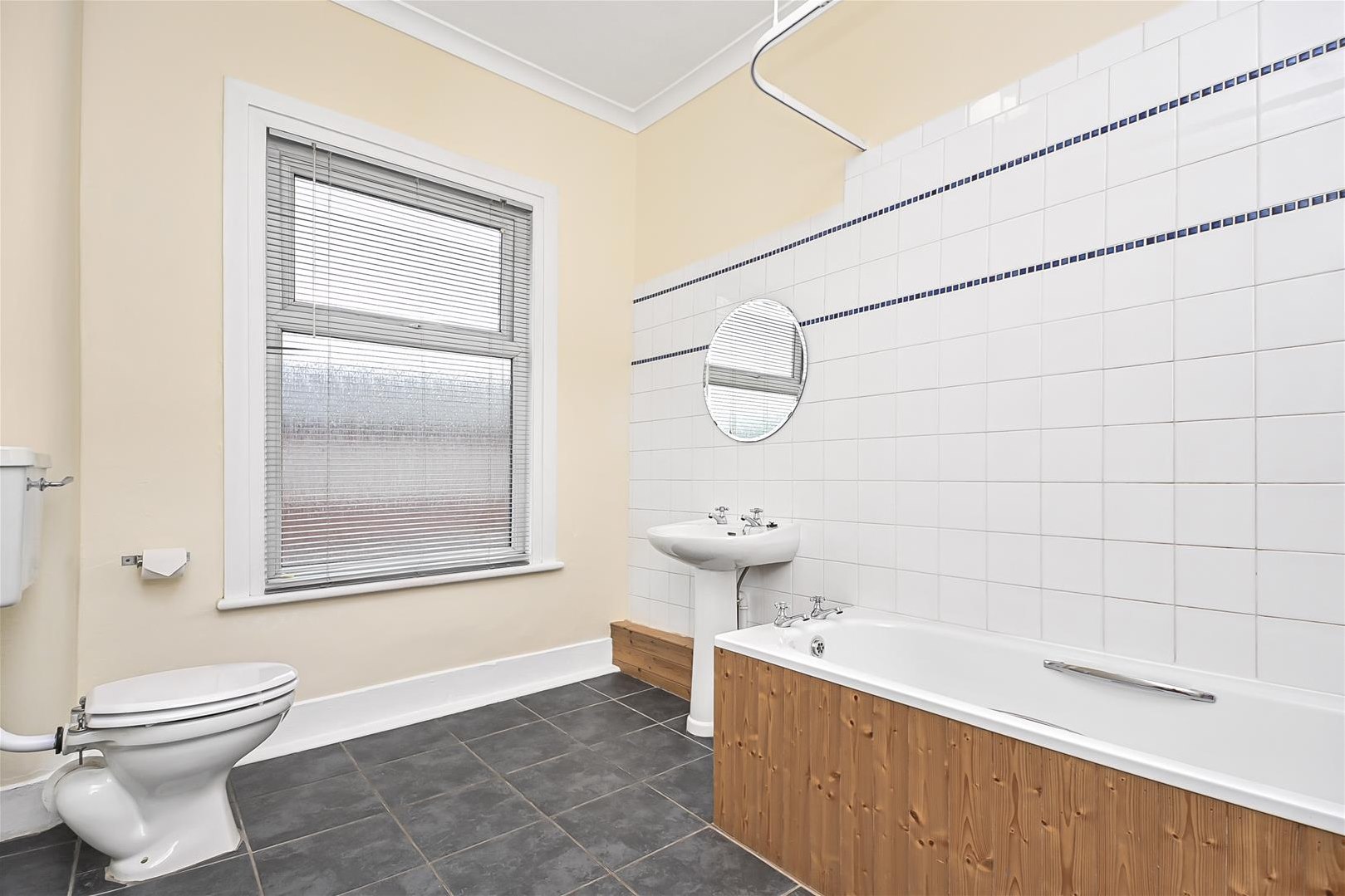 2 bedroom Terraced House Under Offer