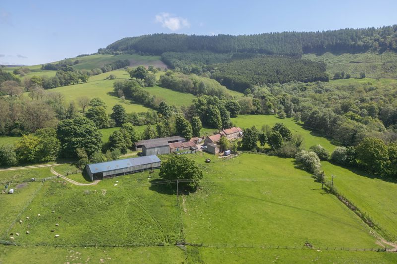 4 bedroom Cottage For Sale