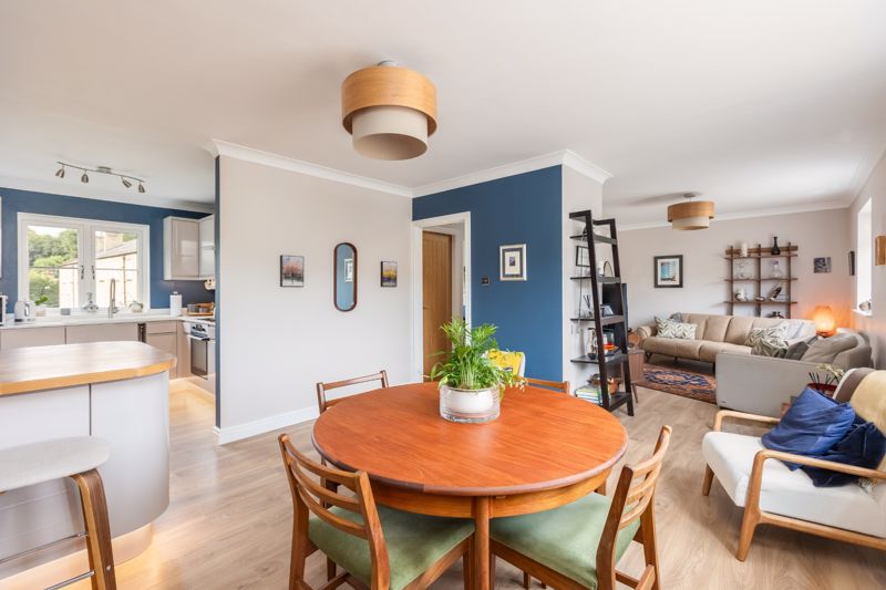 3 bedroom Apartment Under Offer