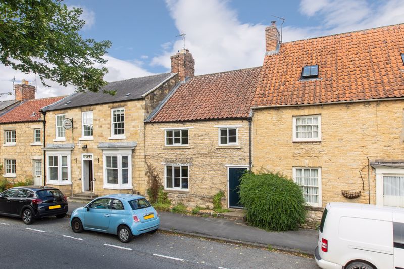 3 bedroom Cottage For Sale