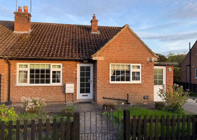 2 bedroom Detached bungalow Under Offer