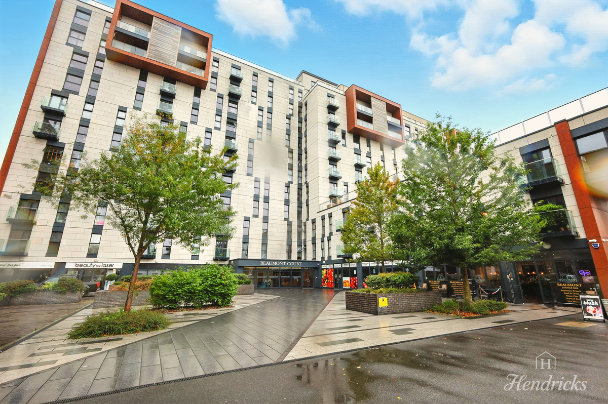 2 bedroom Flat Under Offer