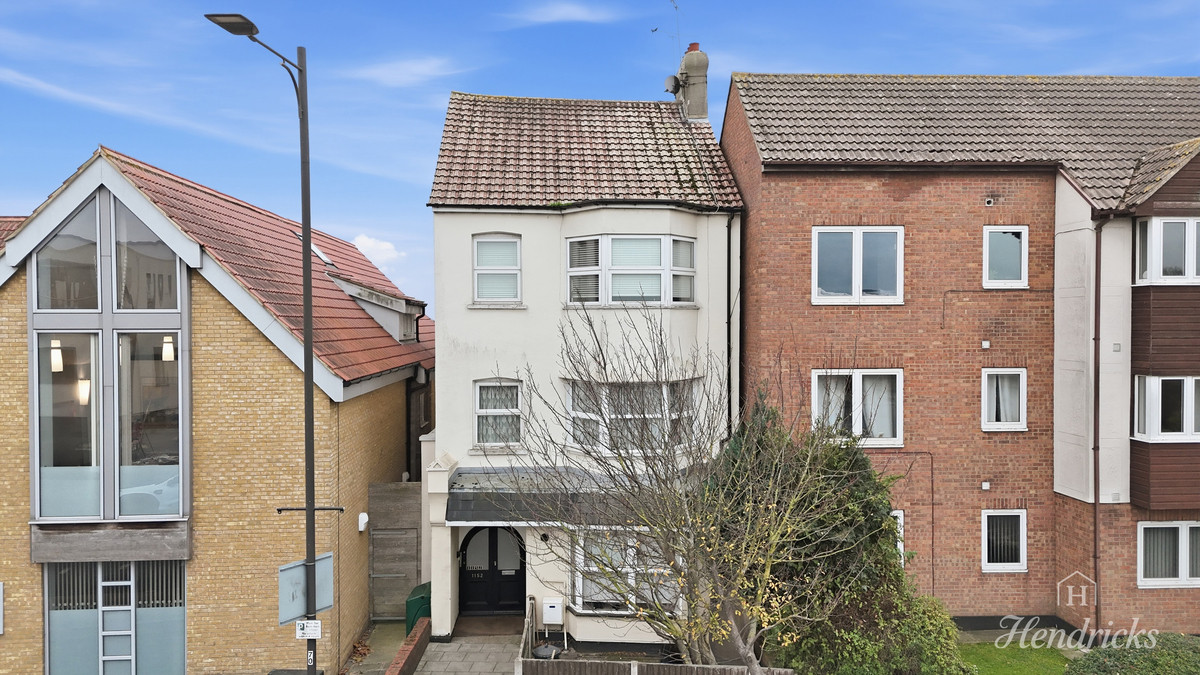 2 bedroom Flat Under Offer