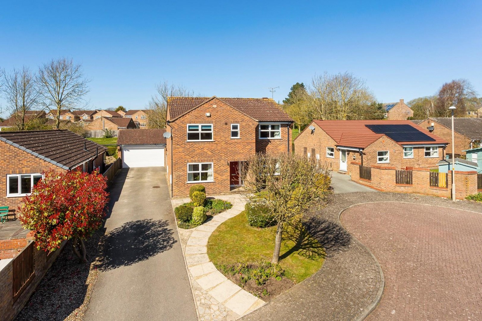 4 bedroom Detached house Sold