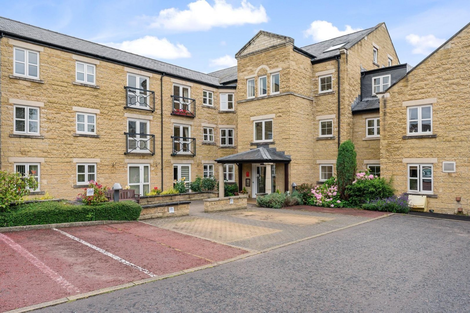 1 bedroom Apartment Sold