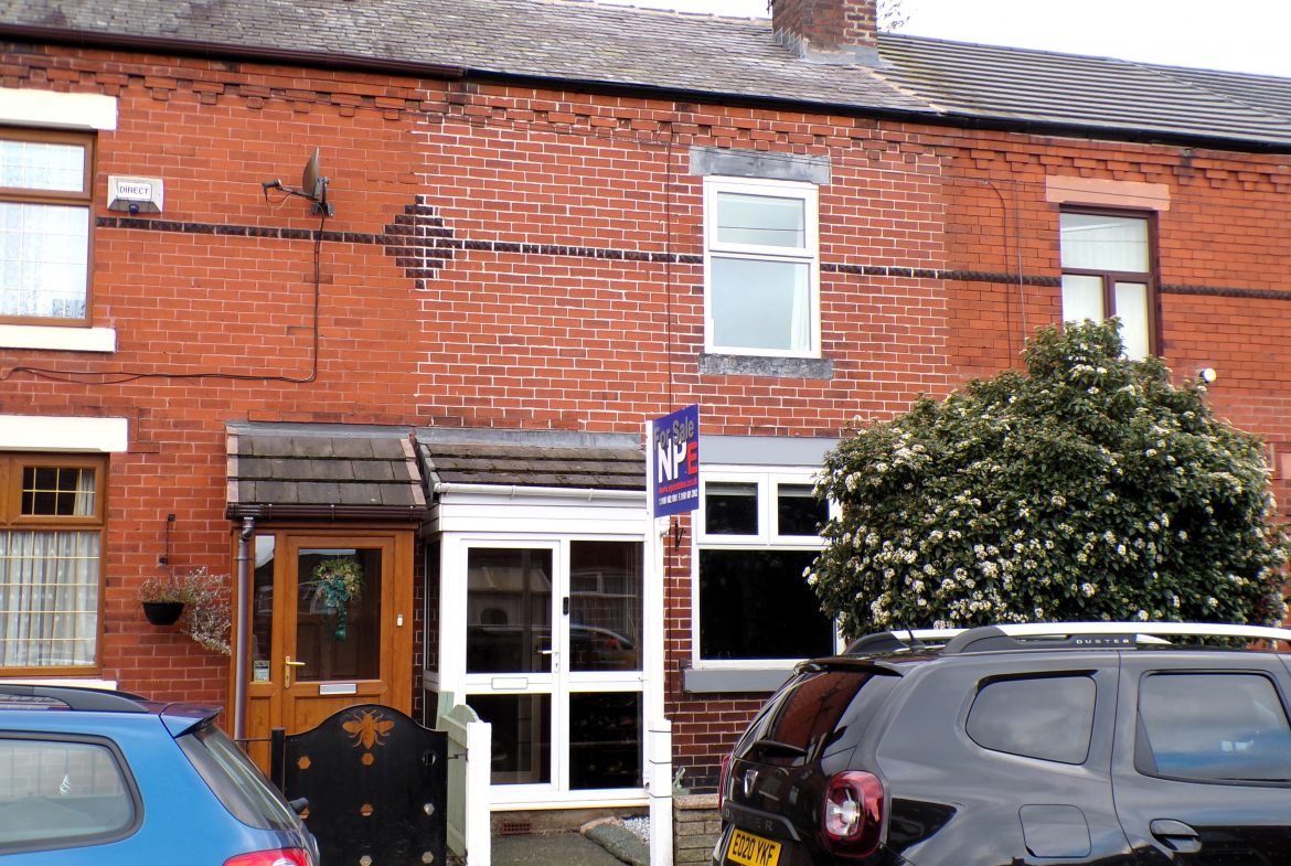 2 bedroom Terraced House Sold