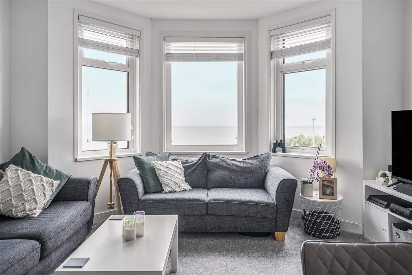 2 bedroom Flat Under Offer