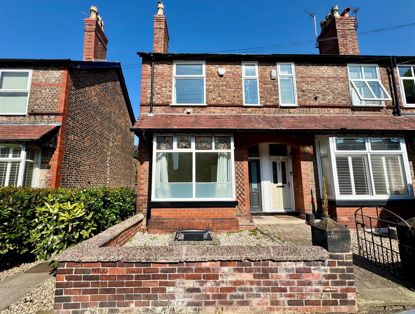 2 bedroom End of terrace house For Sale