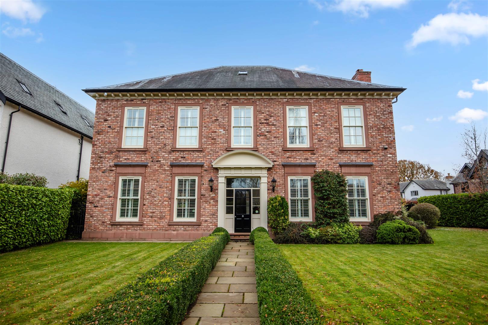 6 bedroom Detached house To Let