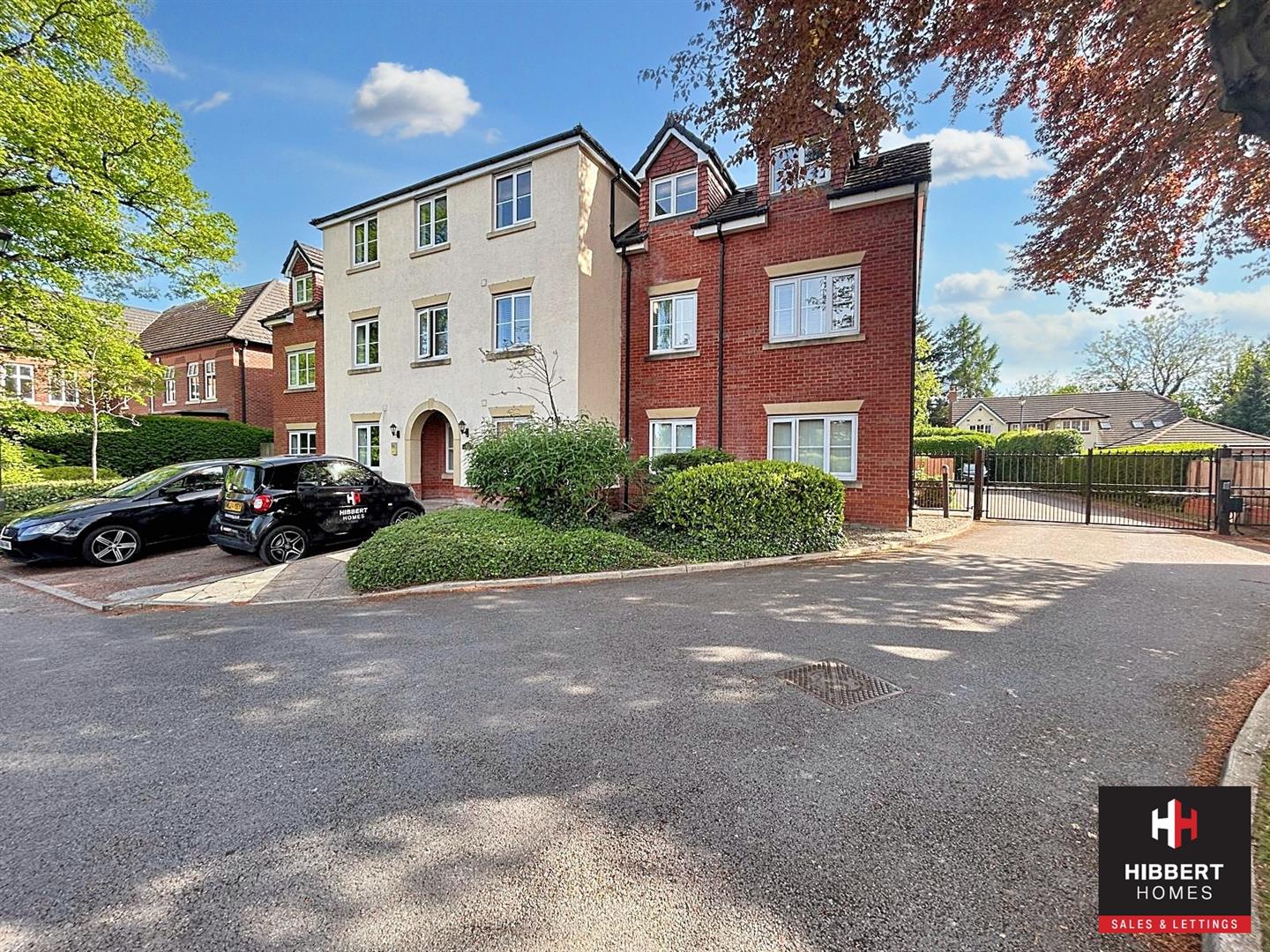 2 bedroom Apartment Under Offer