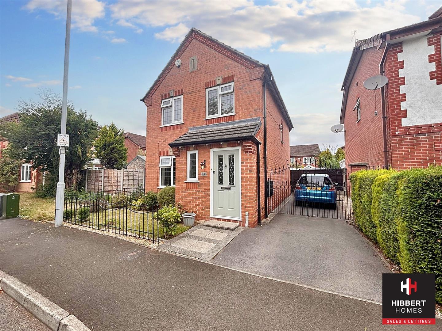 3 bedroom Detached house For Sale