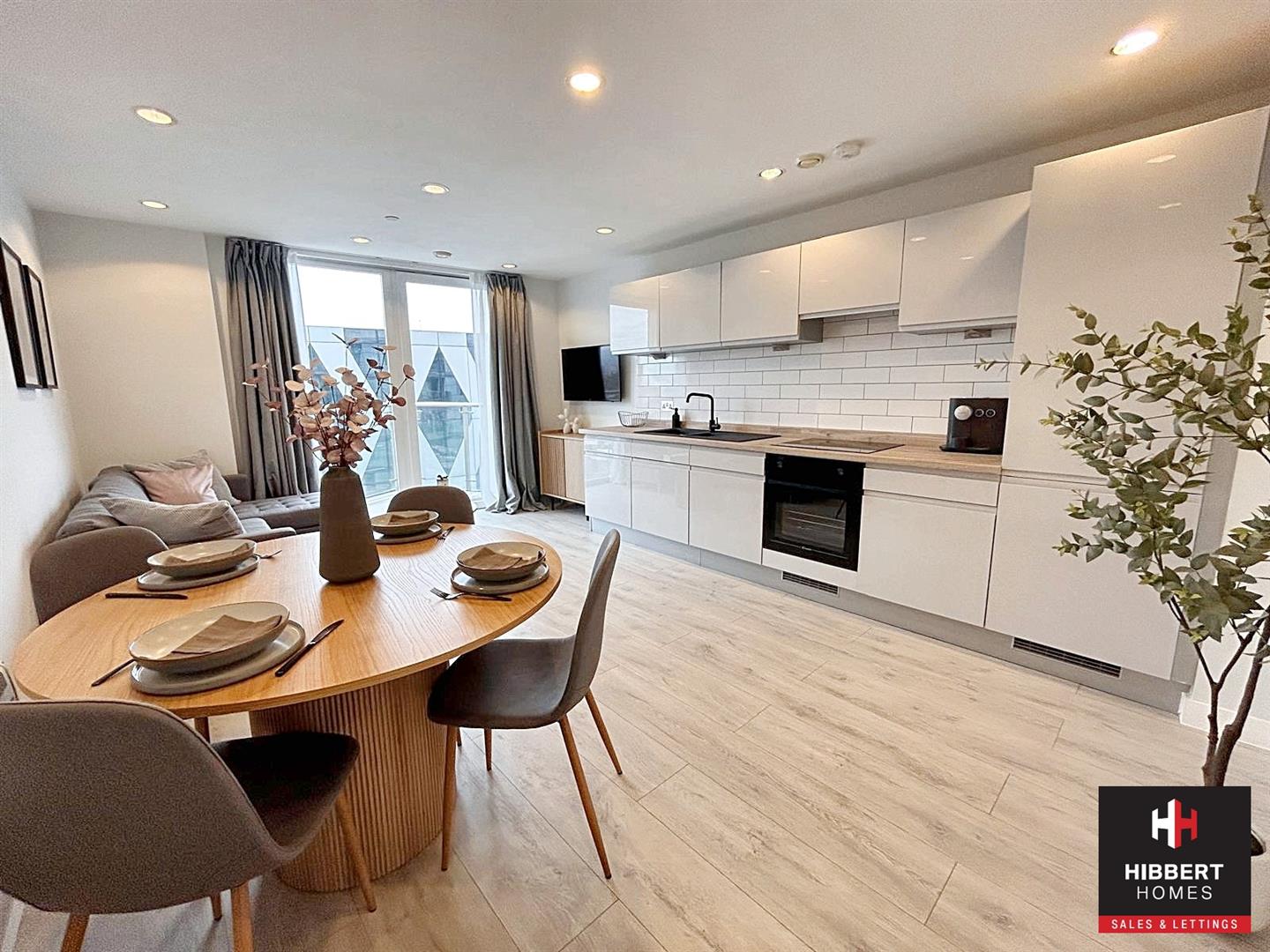 2 bedroom Apartment For Sale