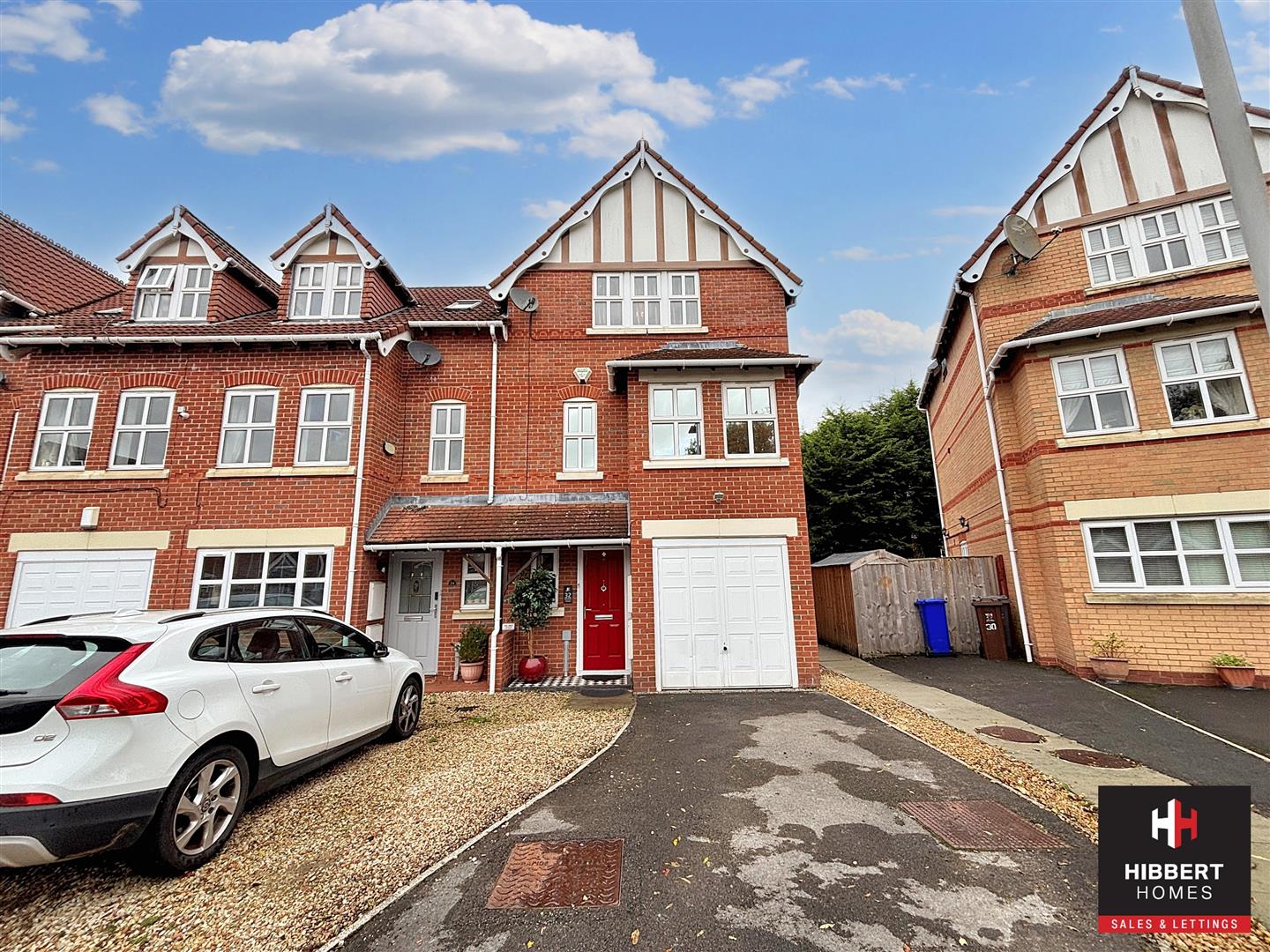 4 bedroom Town house For Sale