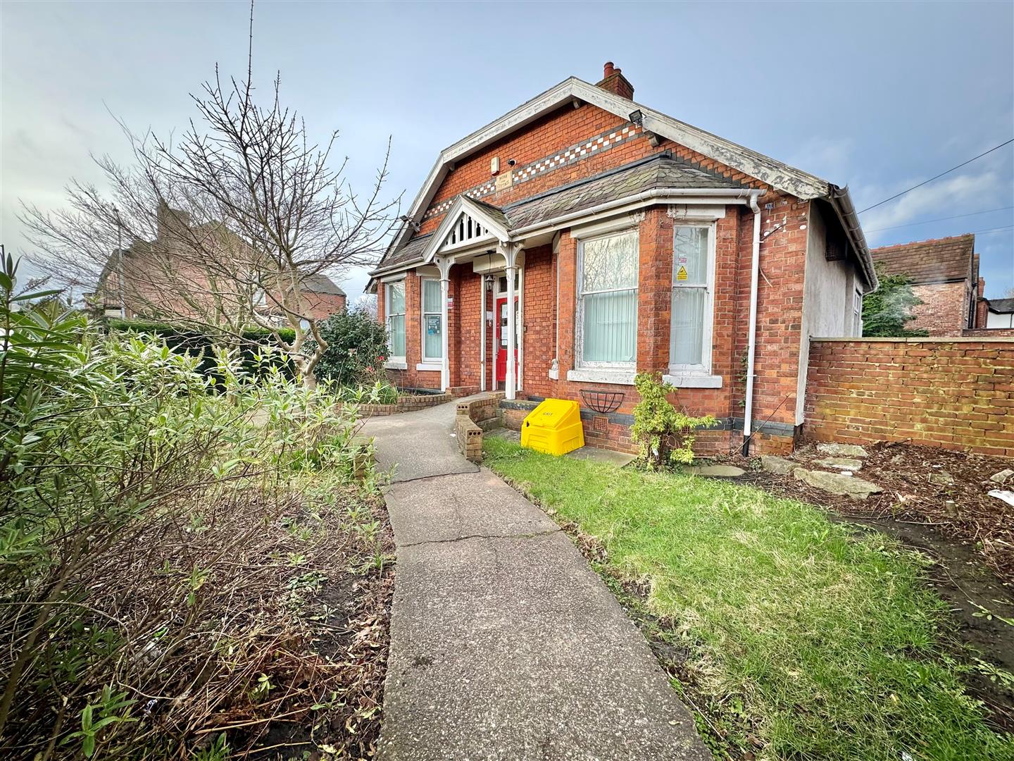 4 bedroom Detached house Under Offer