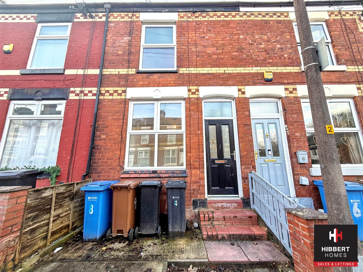 2 bedroom Terraced House To Let