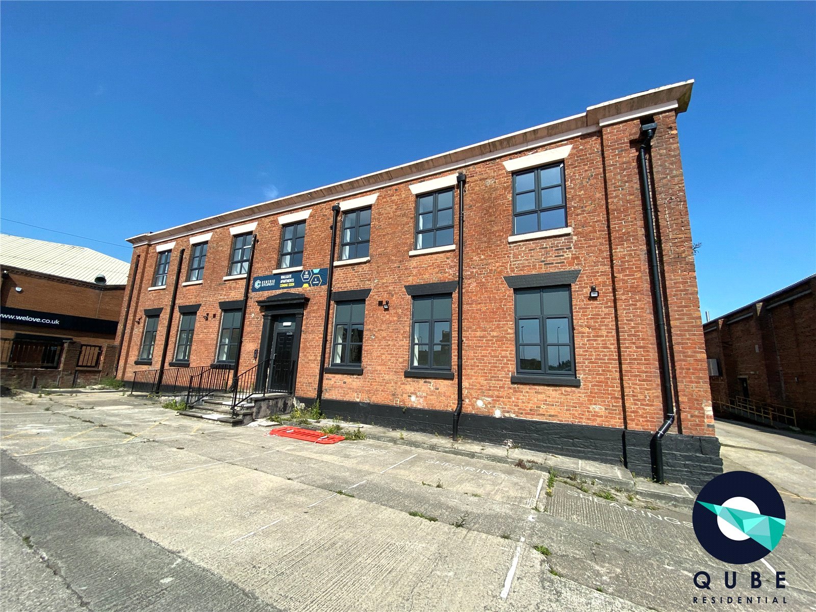 1 bedroom Apartment For Sale