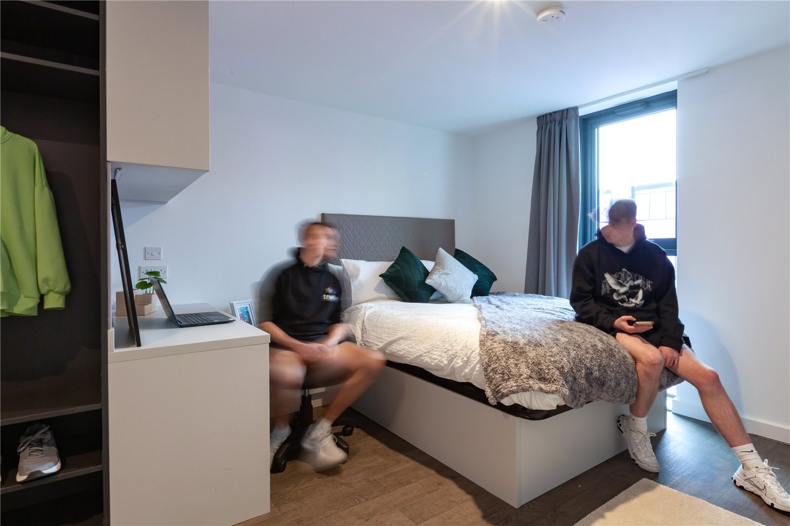  Studio flat To Let