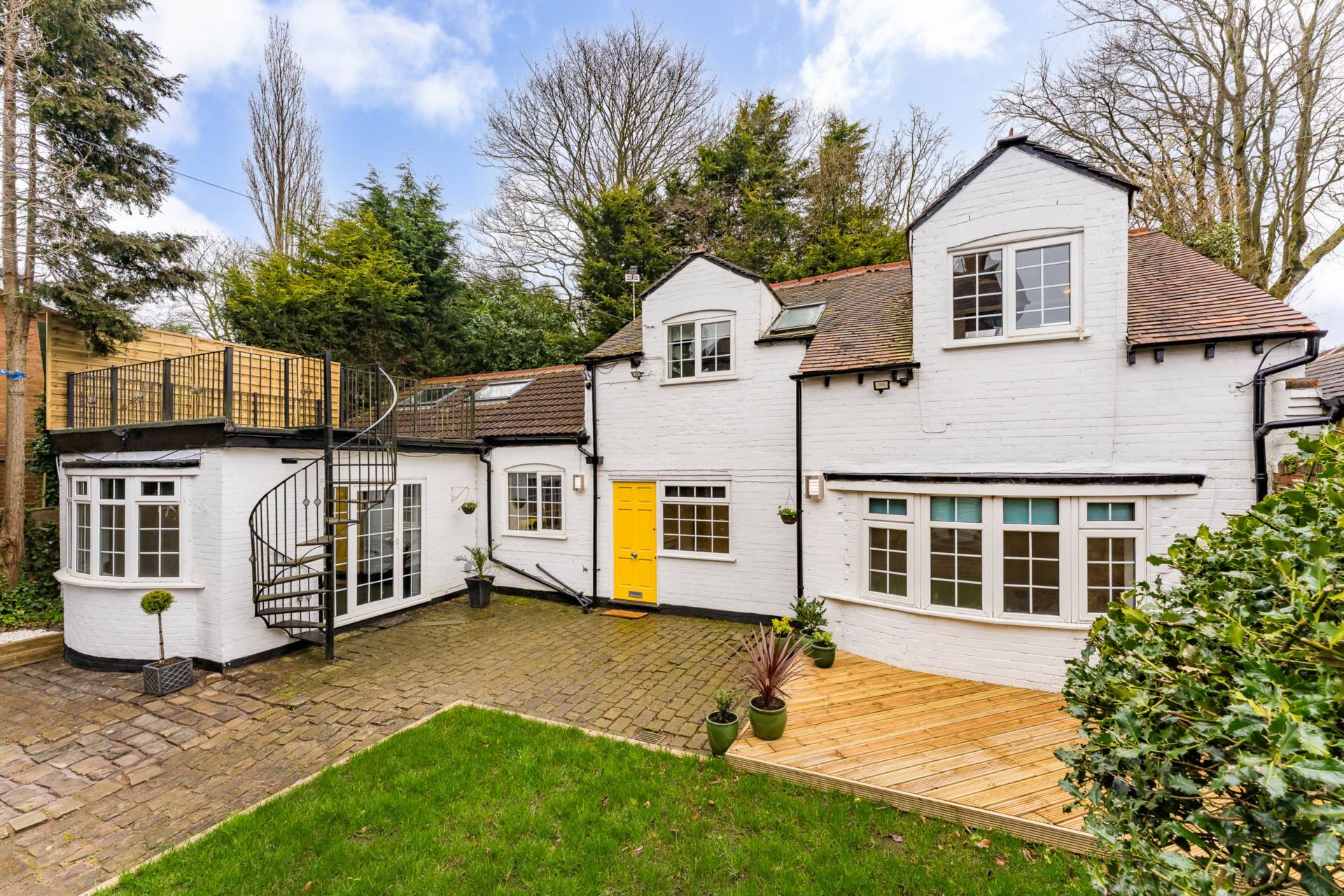 3 bedroom Detached house For Sale