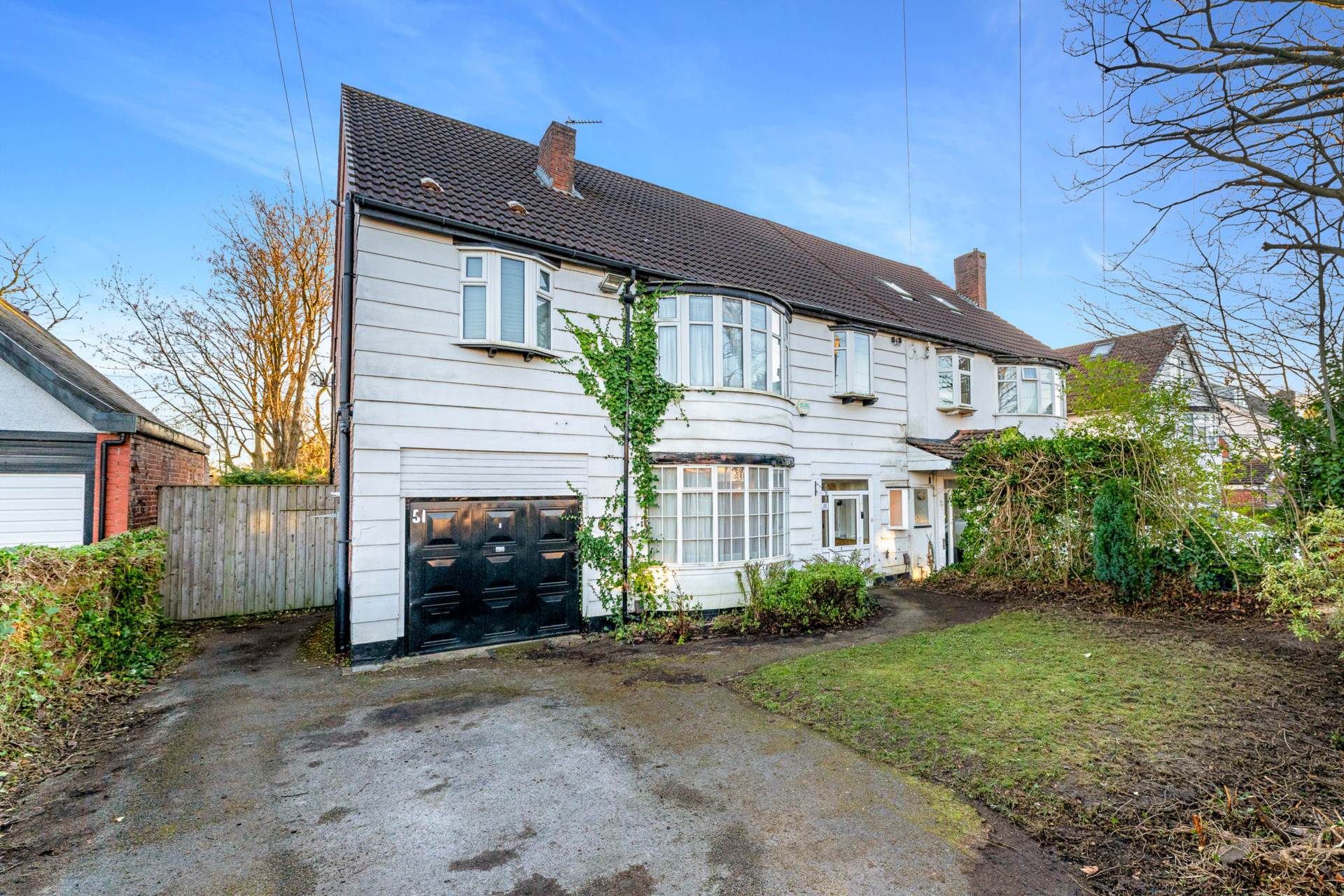 4 bedroom Semi-detached house Under Offer