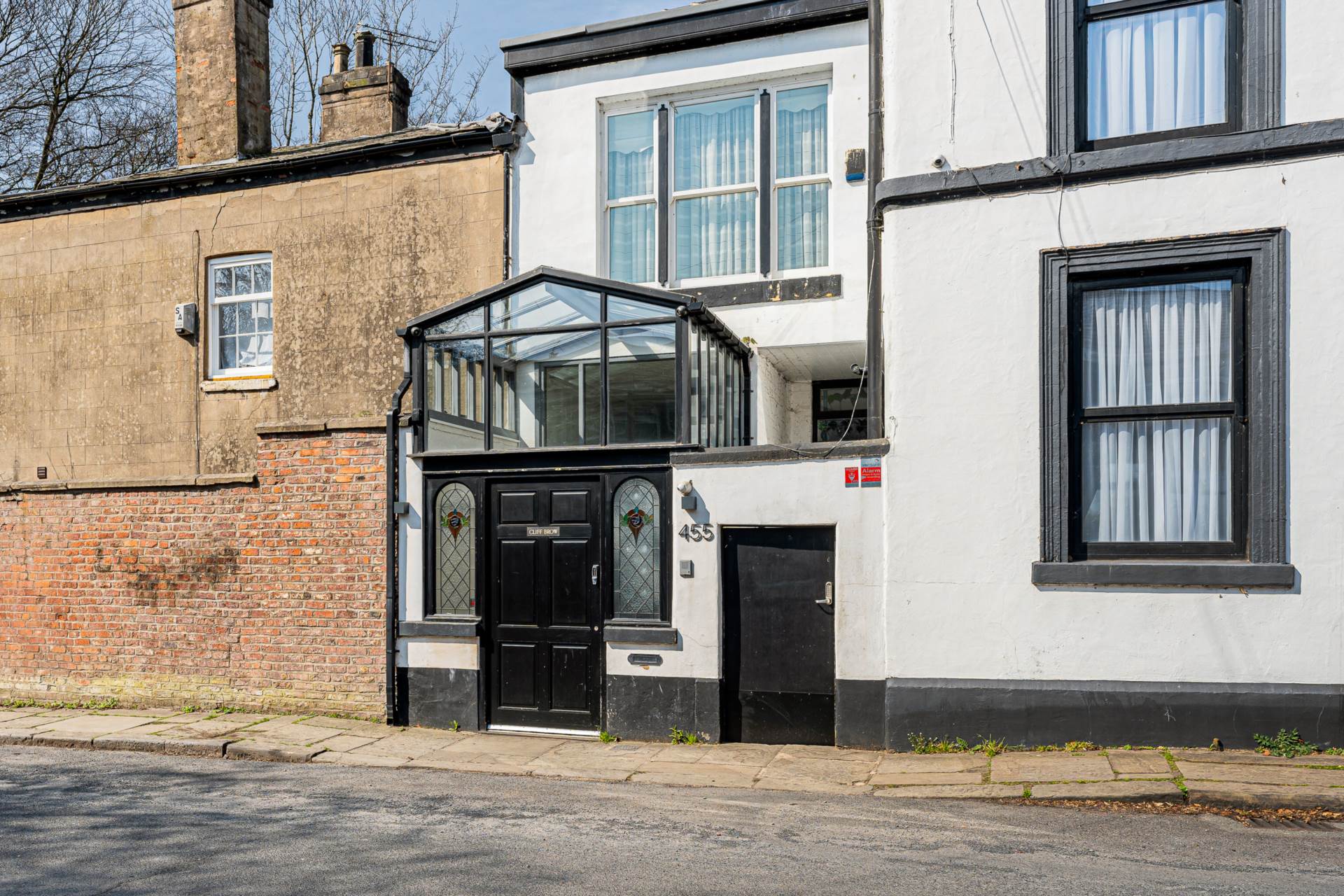 4 bedroom Property For Sale