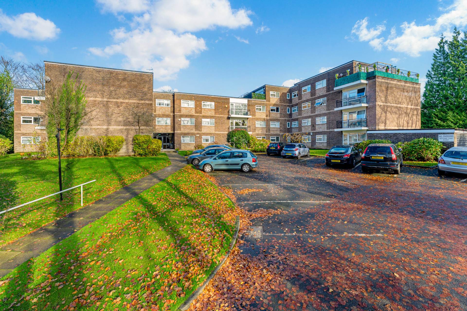 2 bedroom Flat Under Offer