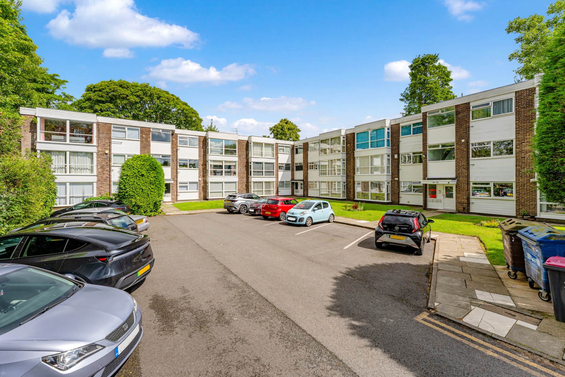 2 bedroom Apartment Sold