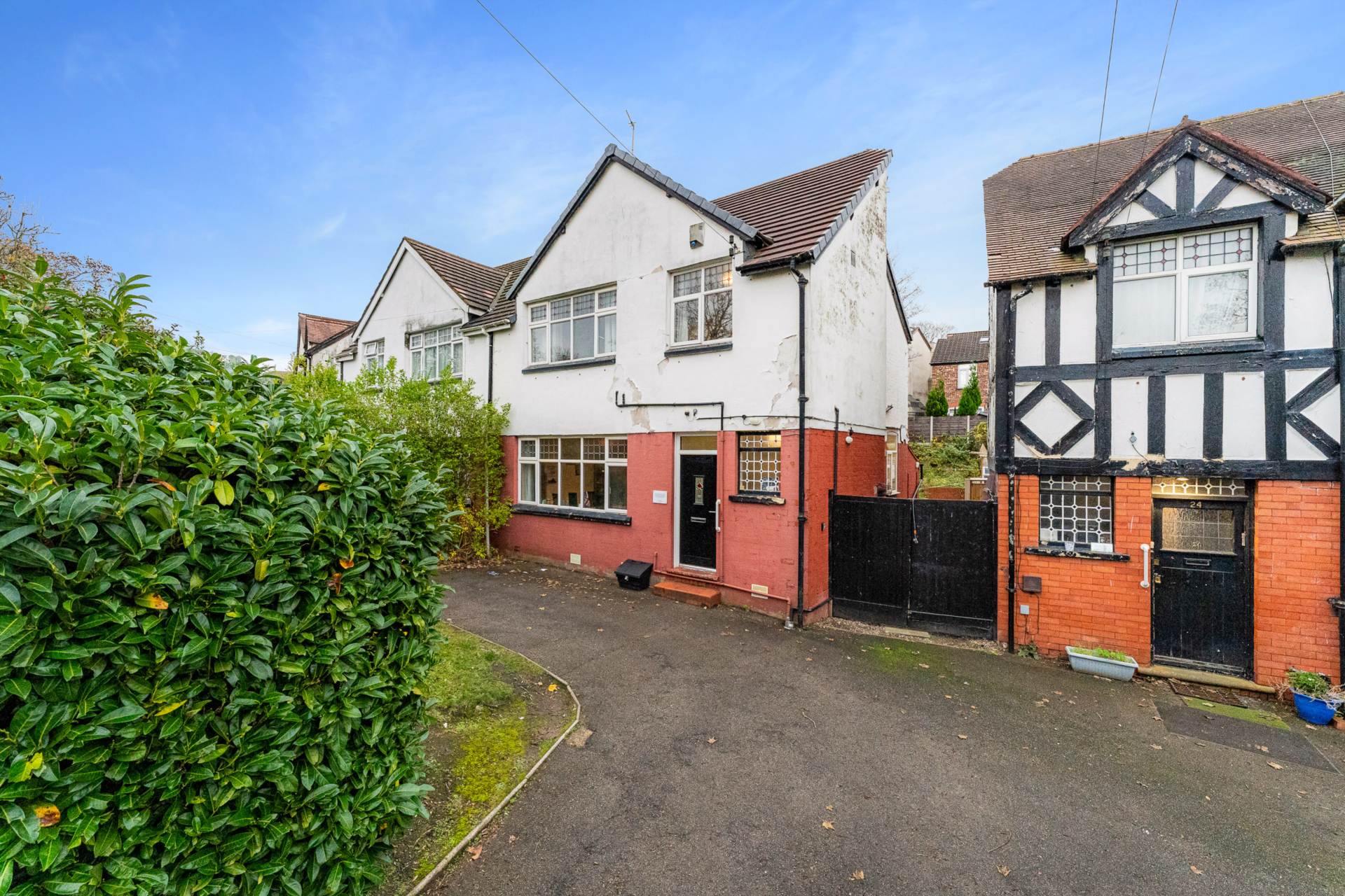 4 bedroom Semi-detached house Sold