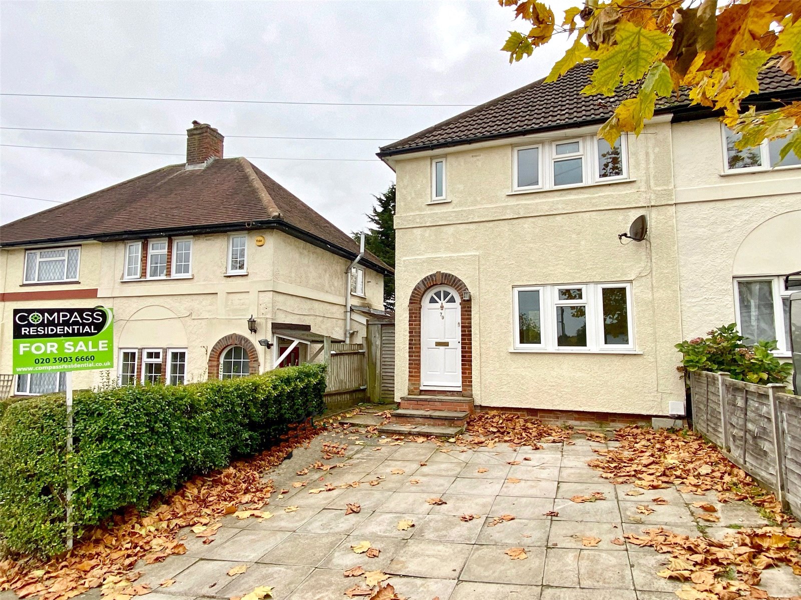 2 bedroom Semi-detached house Sold