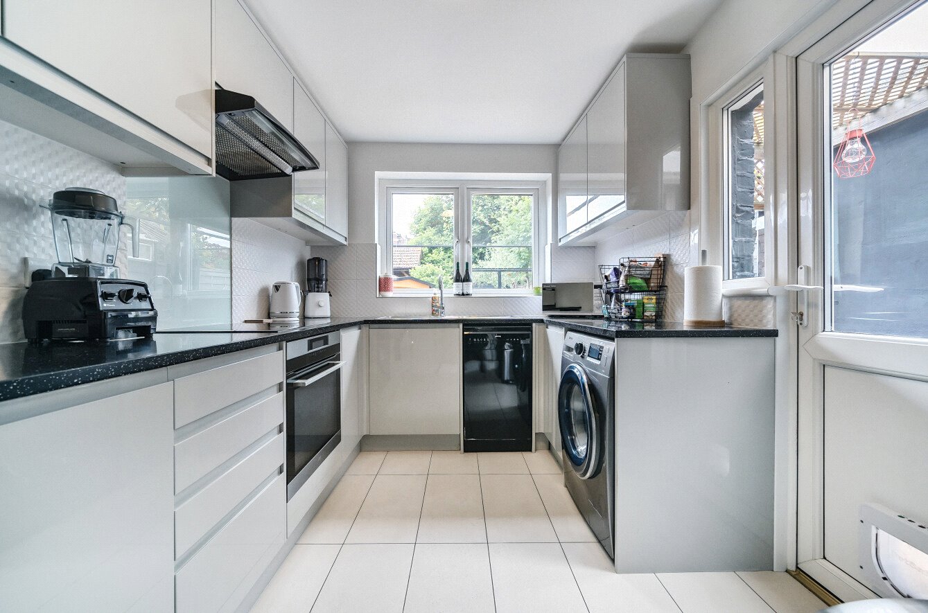 2 bedroom Terraced House Sold