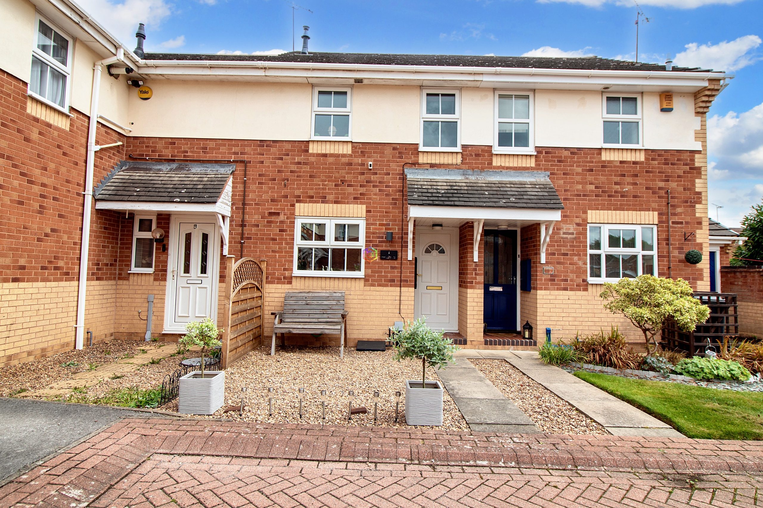 2 bedroom Terraced House Under Offer