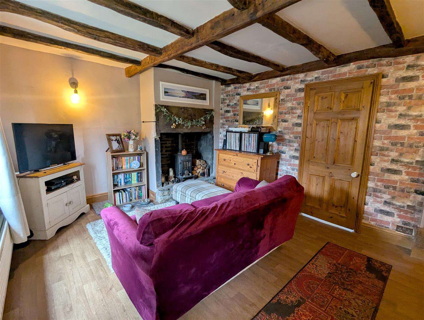 2 bedroom Cottage Under Offer