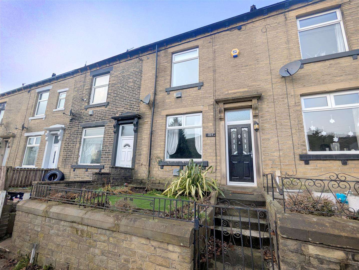 2 bedroom Terraced House Sold