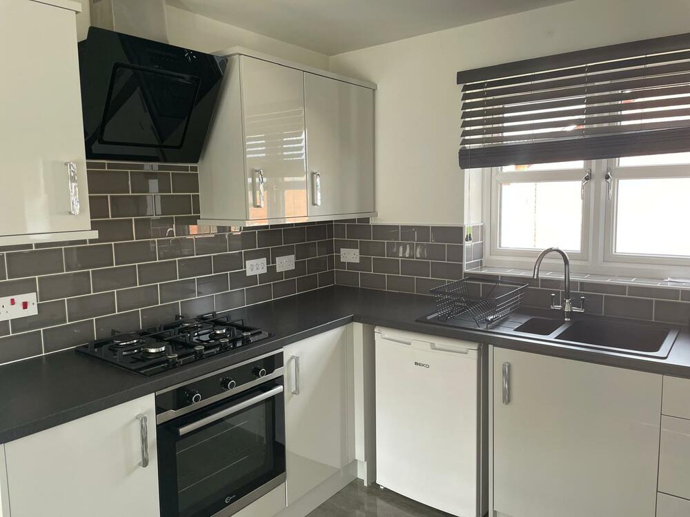 Apartment Let